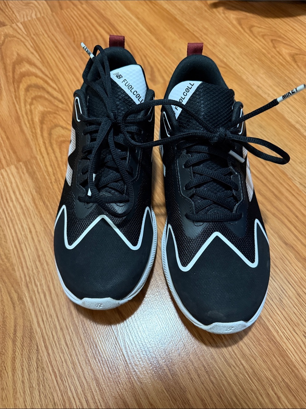 New Balance women’s Romero duo trainer FuelCell Sneakers